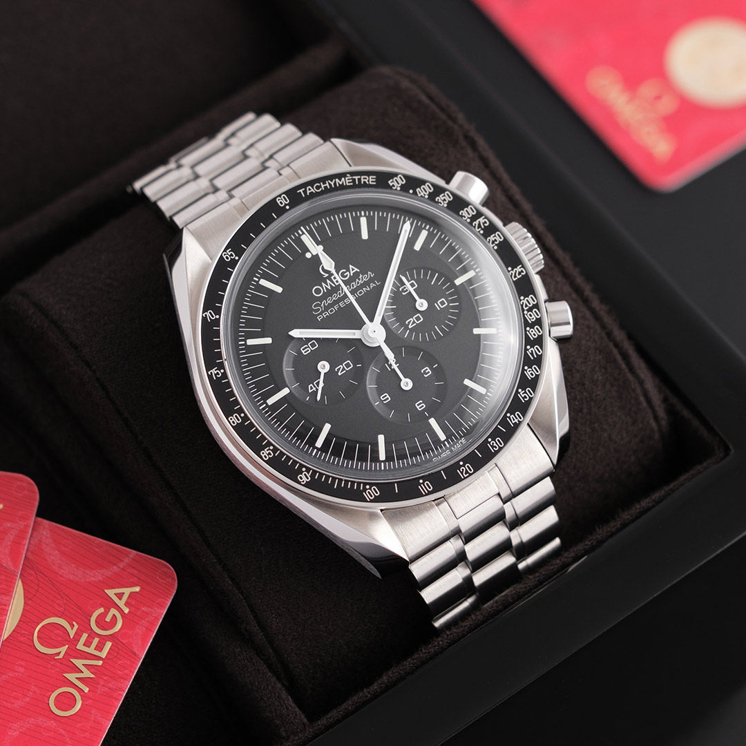 Omega Speedmaster Moonwatch