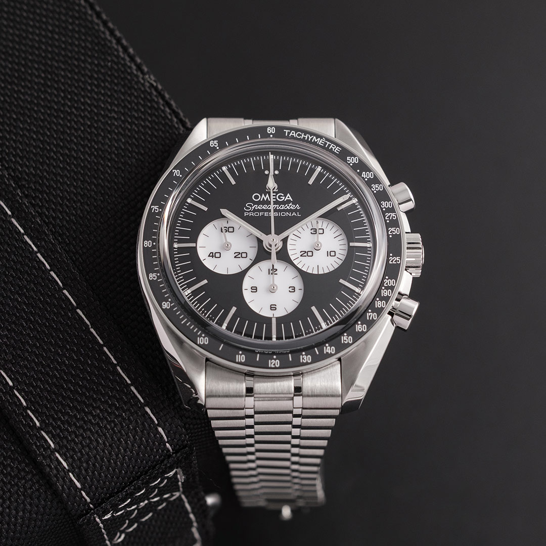 Omega Speedmaster “Reverse Panda”
